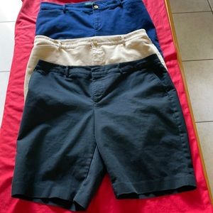 3 pairs of women’s shorts